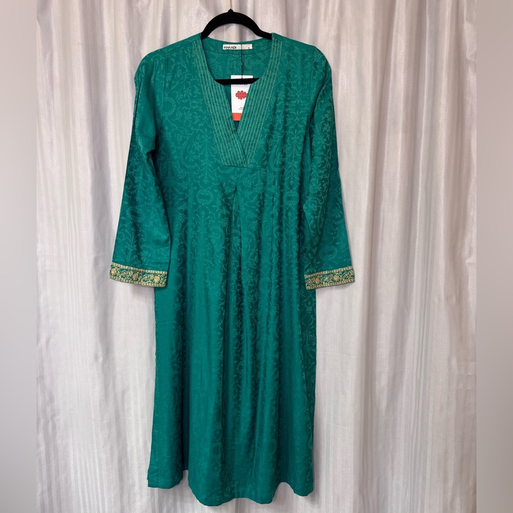 Khaadi Green Long sleeve Sleeve shalwar top with Embroidered Cuffs size 10